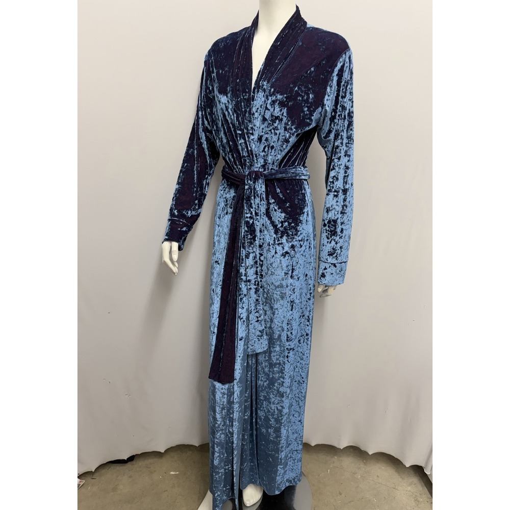 Vintage Fernando Sanchez Velvet Robe with Belt Blue & Wine Tones Size L Fits M - Picture 2 of 7